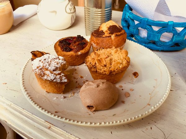 Quels sont les conseils pour réussir une tarte bourdaloue aux poires avec une pâte brisée croquante?